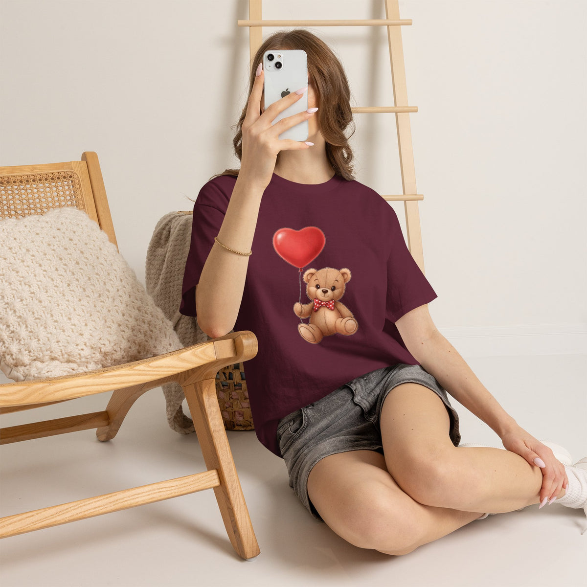 T-Shirt — Cute Teddy Bear Holding Heart Balloon Valentine Shirt