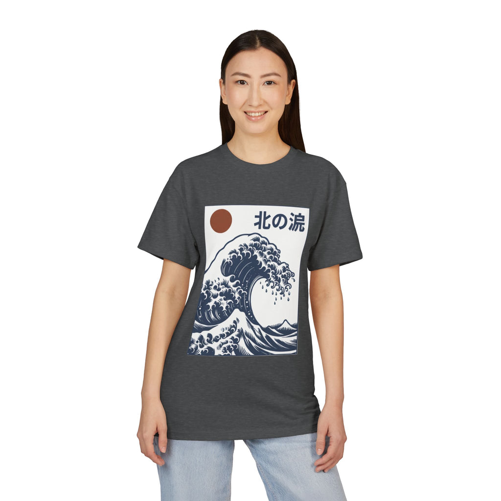 Wave Graphic T‑Shirt — '北の浪' Japanese Great Wave Design