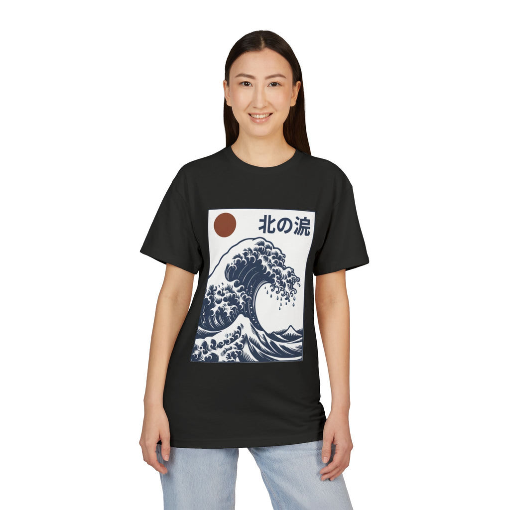 Wave Graphic T‑Shirt — '北の浪' Japanese Great Wave Design
