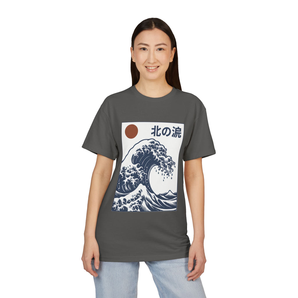 Wave Graphic T‑Shirt — '北の浪' Japanese Great Wave Design