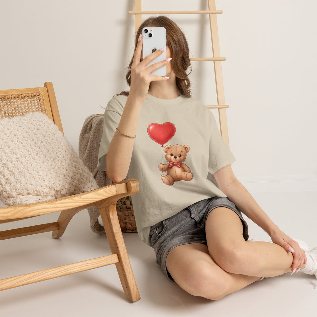 T-Shirt — Cute Teddy Bear Holding Heart Balloon Valentine Shirt