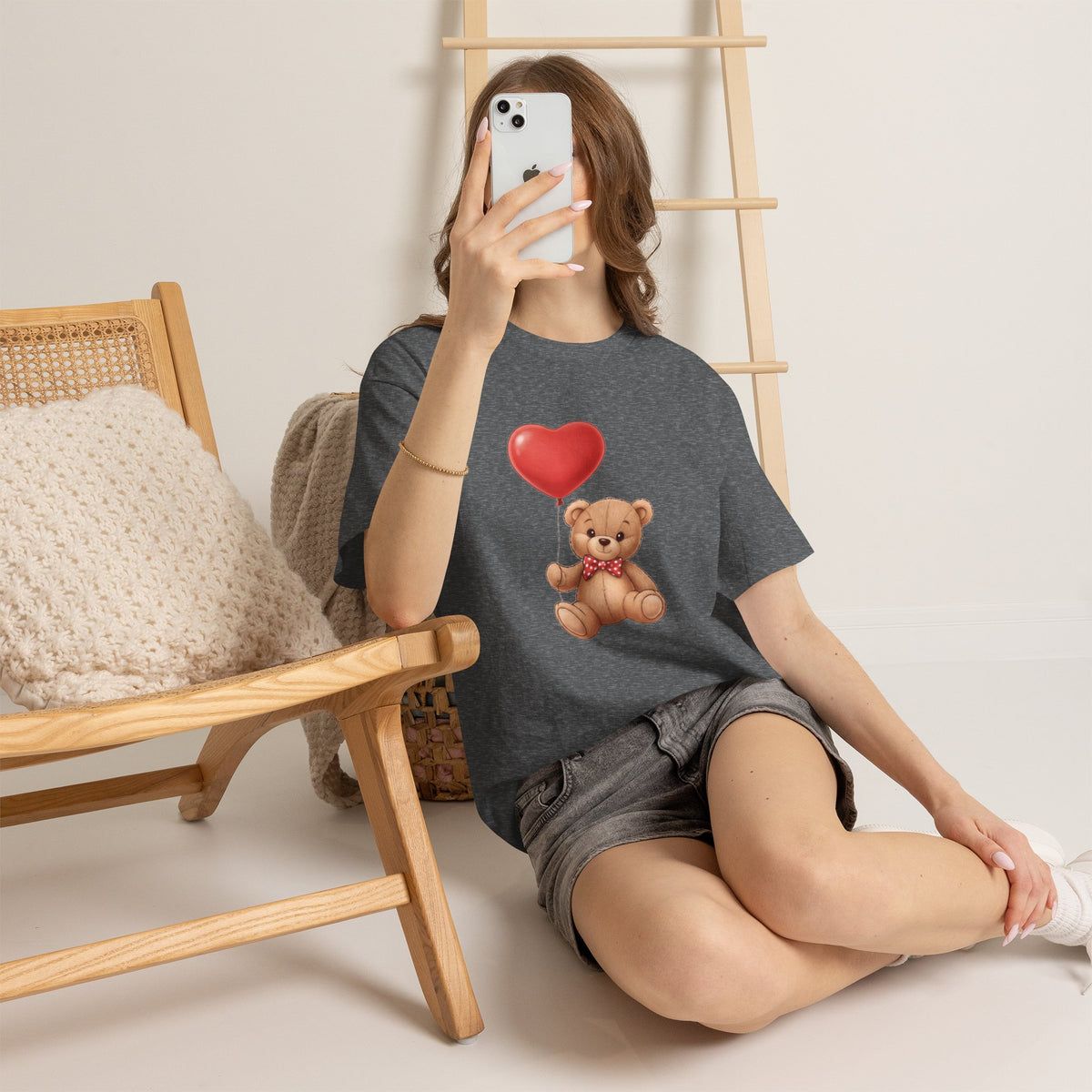 T-Shirt — Cute Teddy Bear Holding Heart Balloon Valentine Shirt